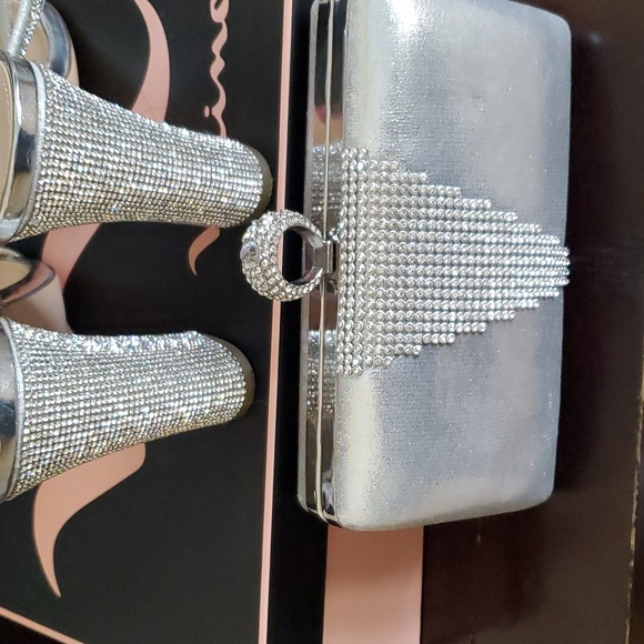 EUC Nina Sanchia shoes and matching purse. Used once for a wedding last weekend - Picture 6 of 8